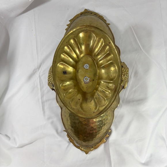 Vintage Large Hammered Brass Console Bowl Centerpiece - Picture 4 of 7